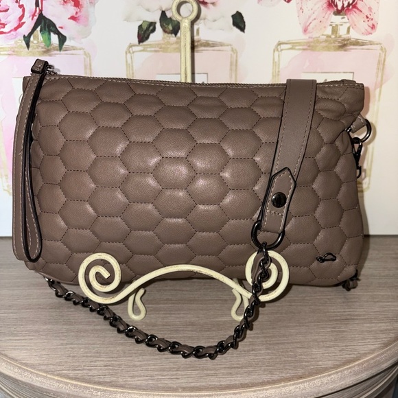 Carpisa Handbags - Carpisa Quilted Crossbody/Wristlet